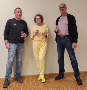 Vorstand Martin Haug und Andreas Walcher mit der Jubilarin Sylvia Schulz